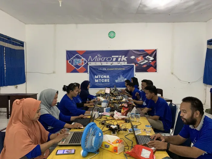 Training MikroTik Bombana